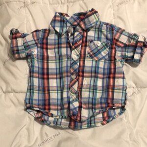 Old navy plaid button up size 3-6m